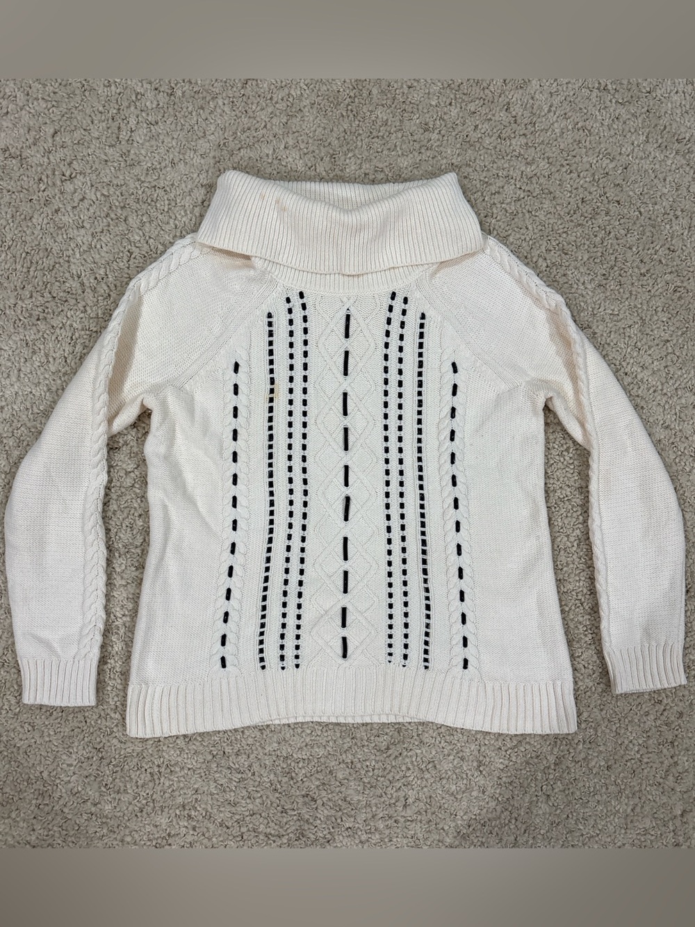 Talbots Petite Women's Black & White Cable Knit Turtleneck Sweater Size Medium